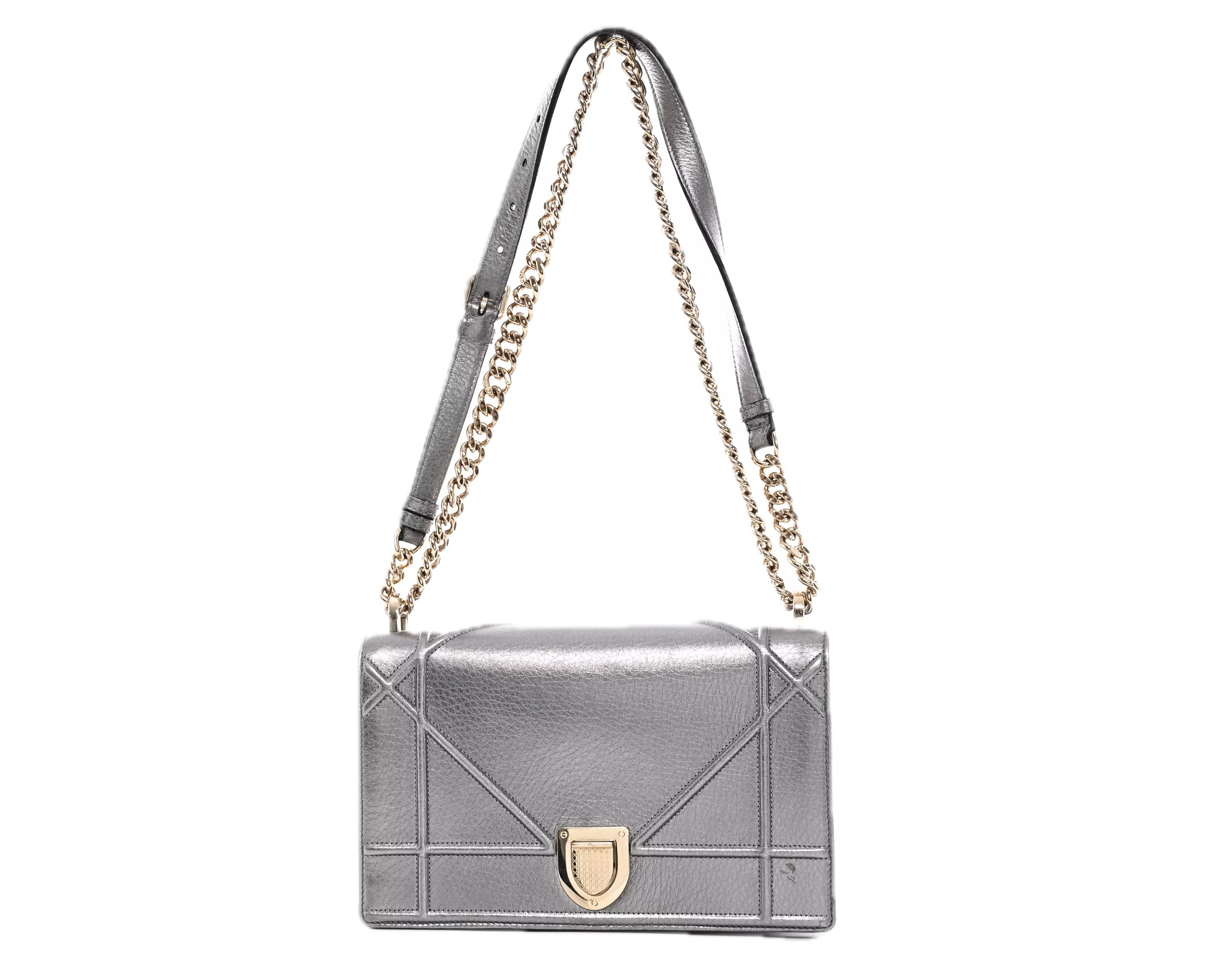 Classiques inspirés de la Cruise : 3 sacs Dior à ajouter à votre inventaire